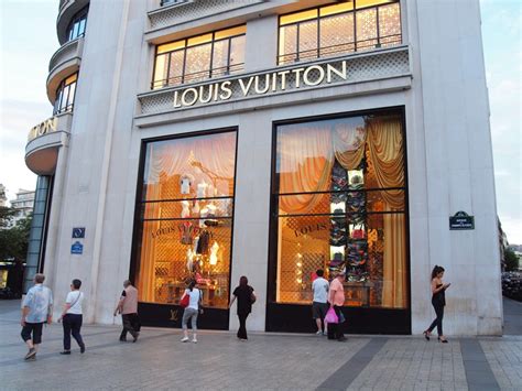 best louis vuitton store in paris to buy one from|louis vuitton paris store website.